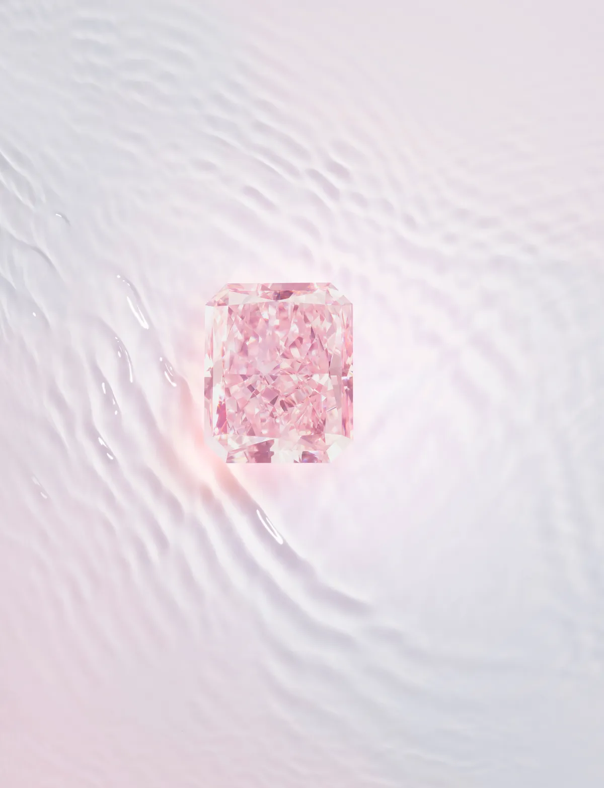 'Rose of Caroline' fancy intense pink diamond ©Eric Sauvage_1.jpg