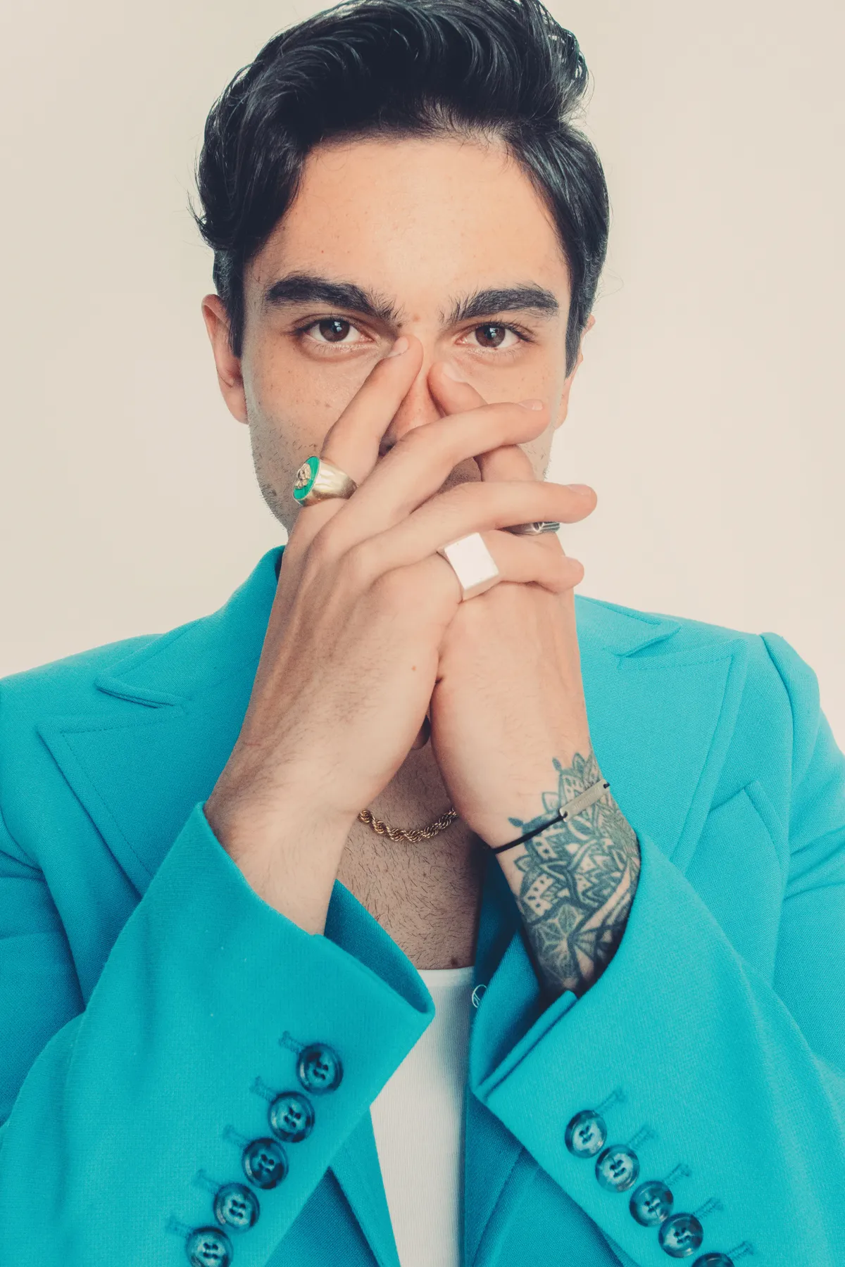 SERGIO-MAYER-MORI-REBELDE-ELLE-02.jpg