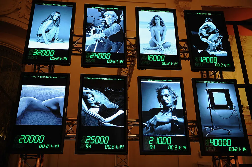 Les Photographes Pour Patrick Demarchelier - Party