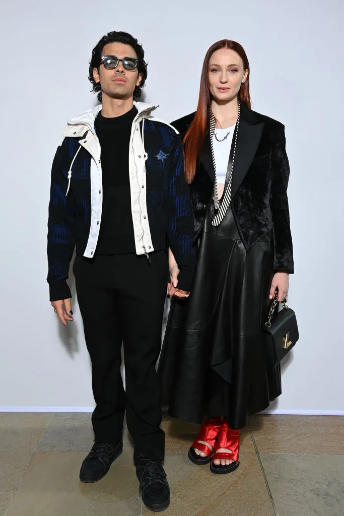 Louis Vuitton : Photocall - Paris Fashion Week - Womenswear F/W 2022-2023