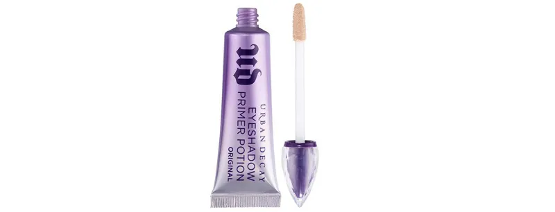 URBAN DECAY-maquillaje-makeup-trucos-delineado-iluminador-blush-complexion-primer-prebase-granito.jpg