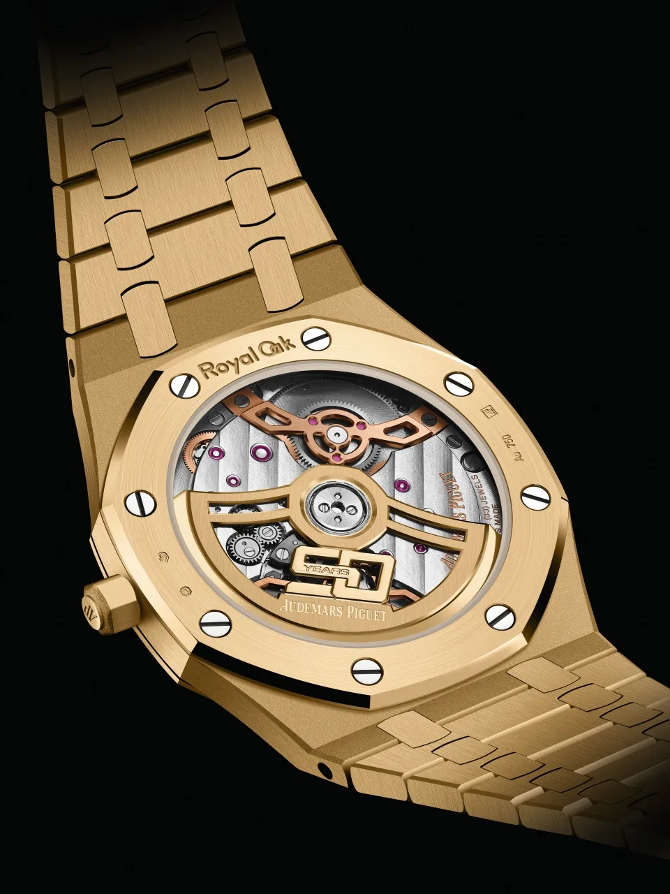 royal-oak-celebra-sus-50-anos-con-el-lanzamiento-de-royal-oak-jumbo-extraplano-3.jpeg