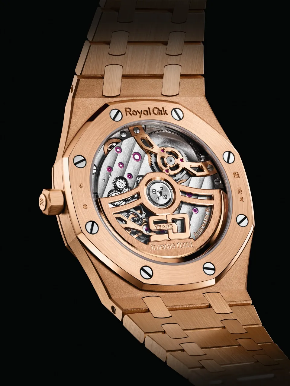 royal-oak-celebra-sus-50-anos-con-el-lanzamiento-de-royal-oak-jumbo-extraplano.jpeg