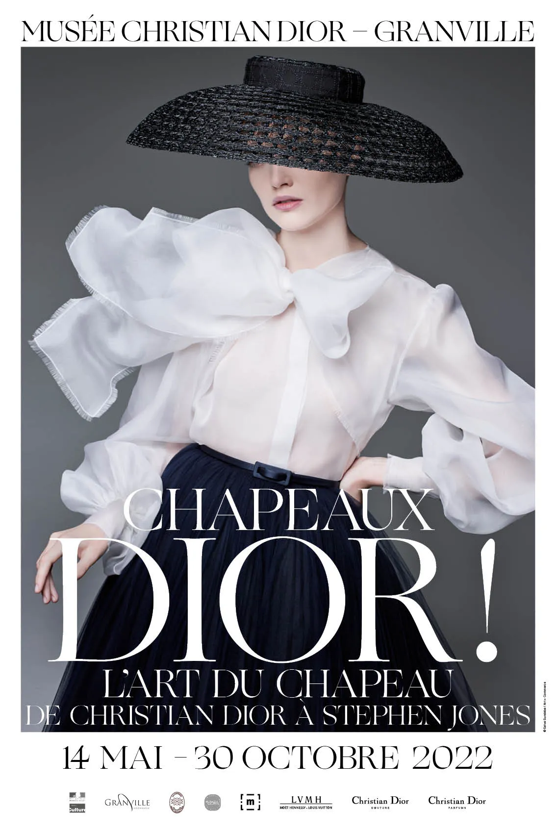 exposicion sombreros dior