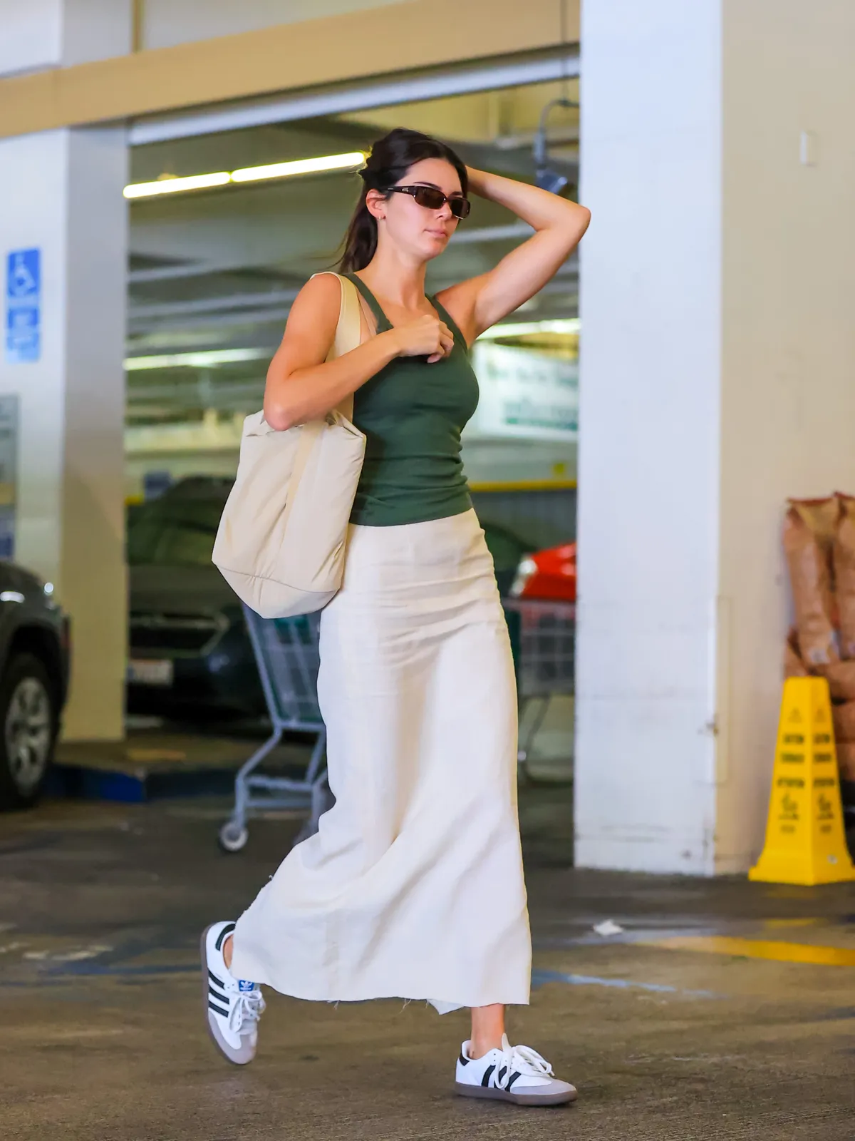 kendall jenner adidas samba