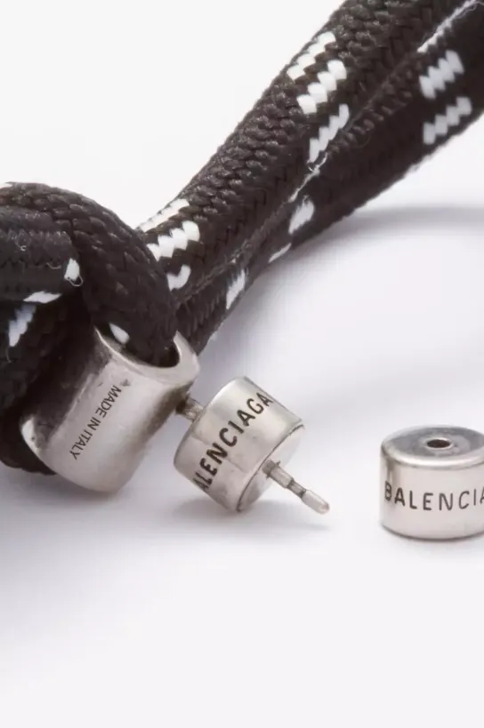 aretes balenciaga agujetas