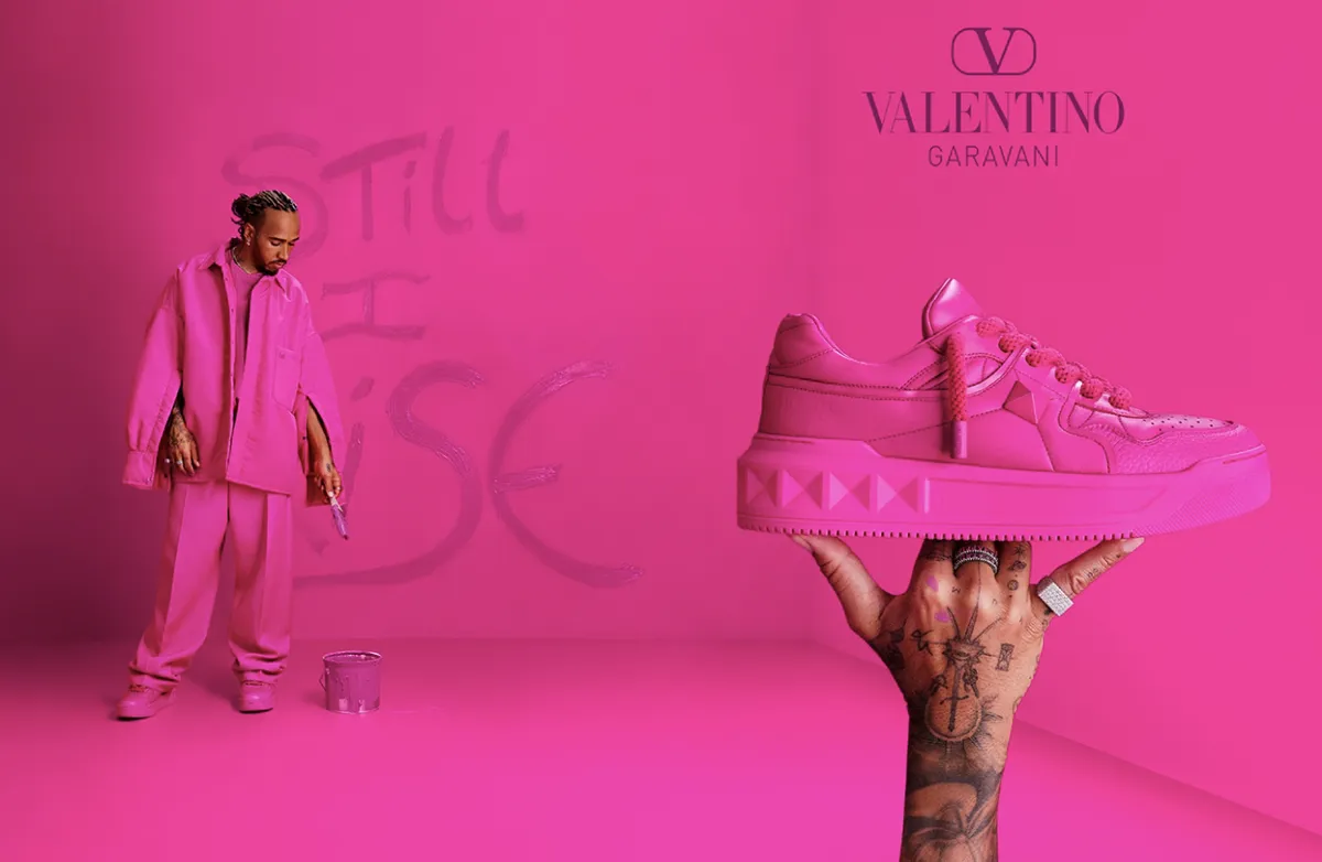 lewis hamilton valentino pink campaña rosa