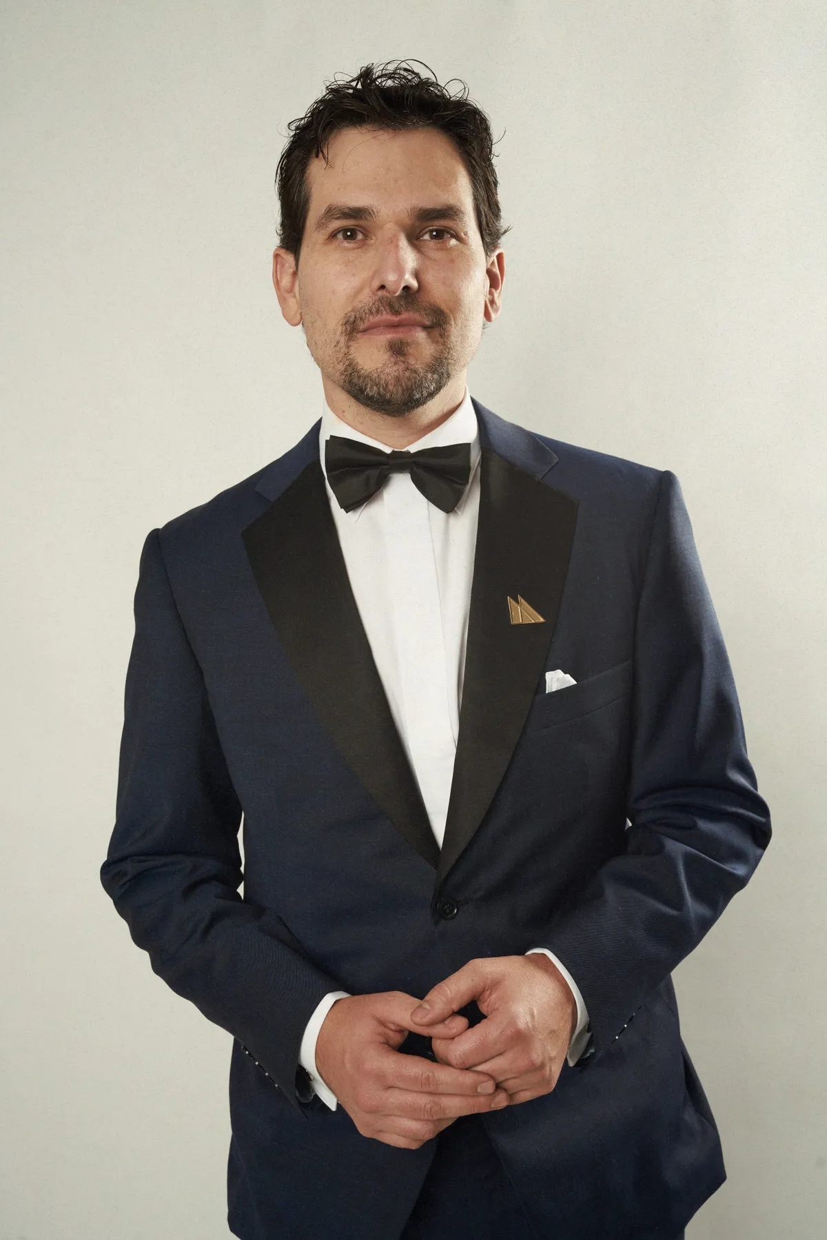 ALAN ESTRADA @alanestrada usando Ricardo Loyola @el_loyola.JPG