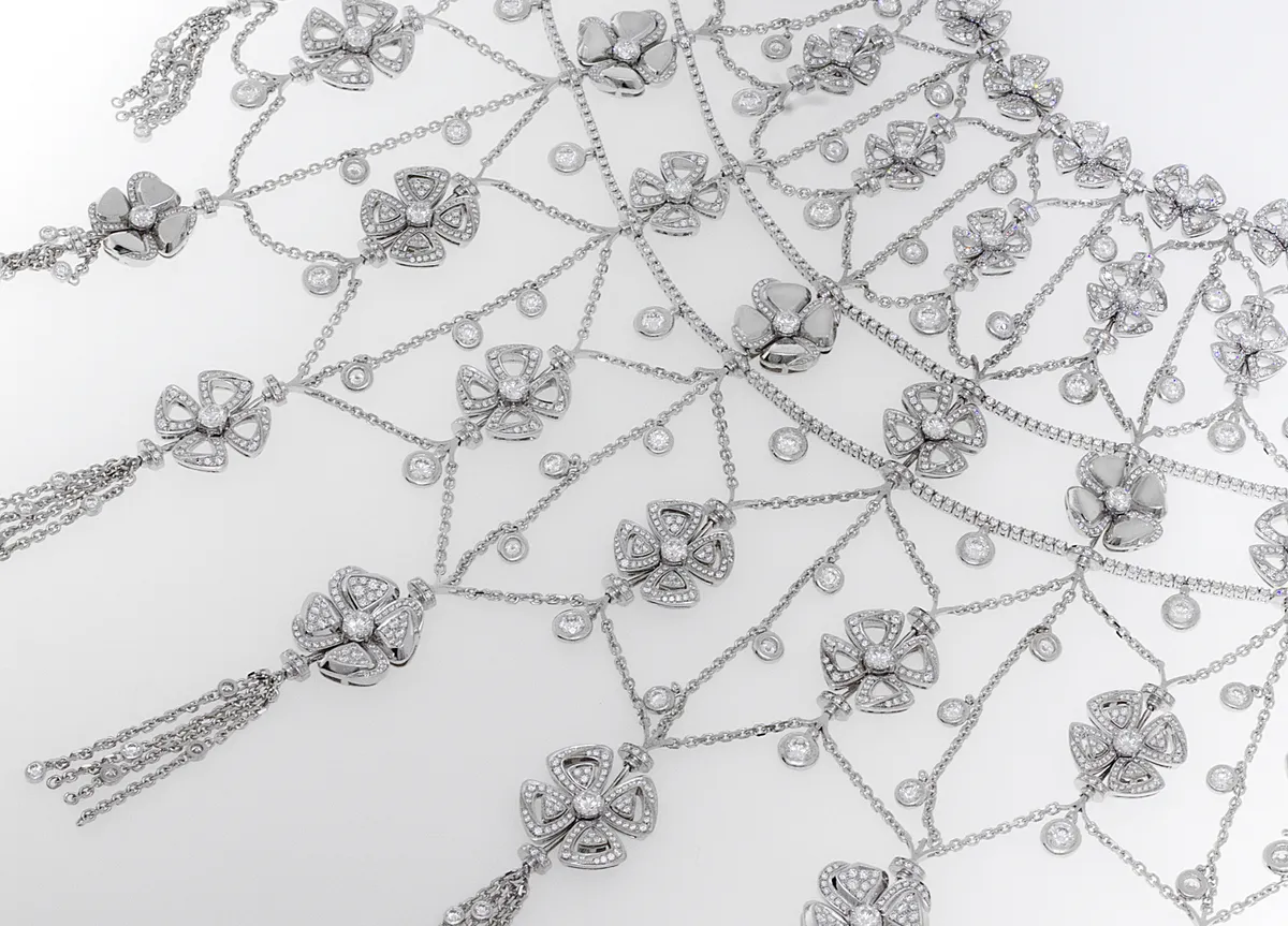 NECKLACE WG WITH DIA AND PAVE