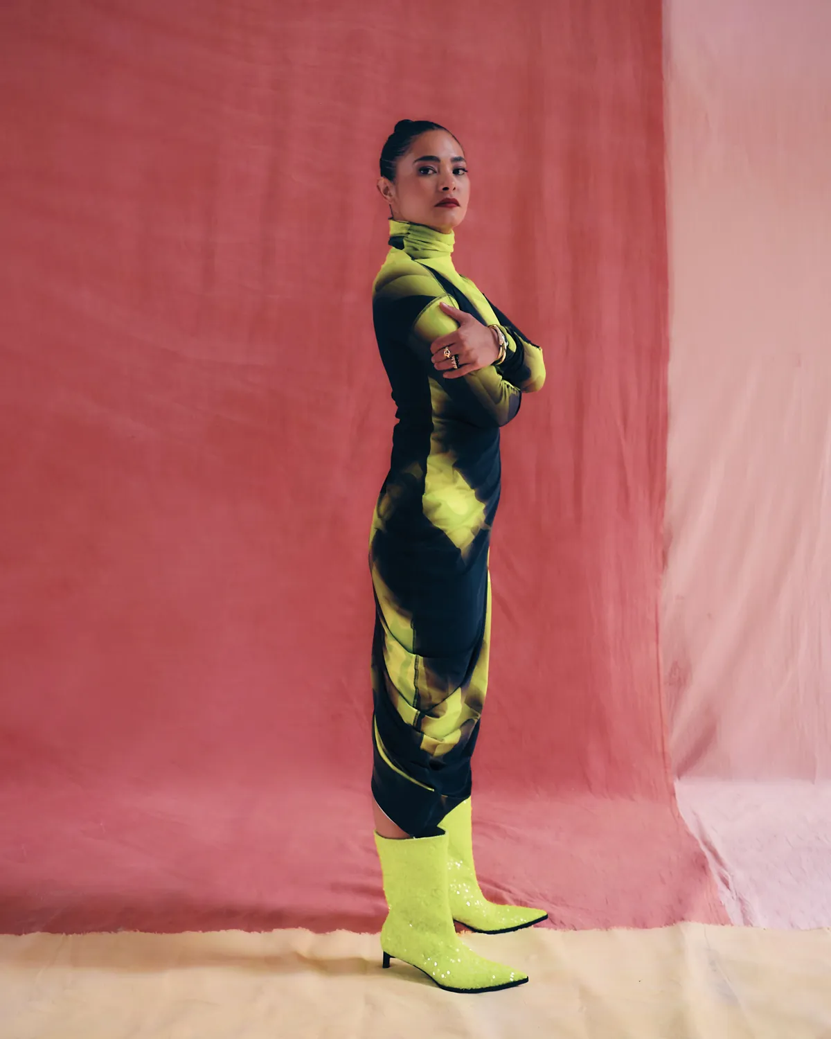 MABEL-CADENA-PORTADA-ELLE-MEXICO-NOVIEMBRE-2022-5.jpg