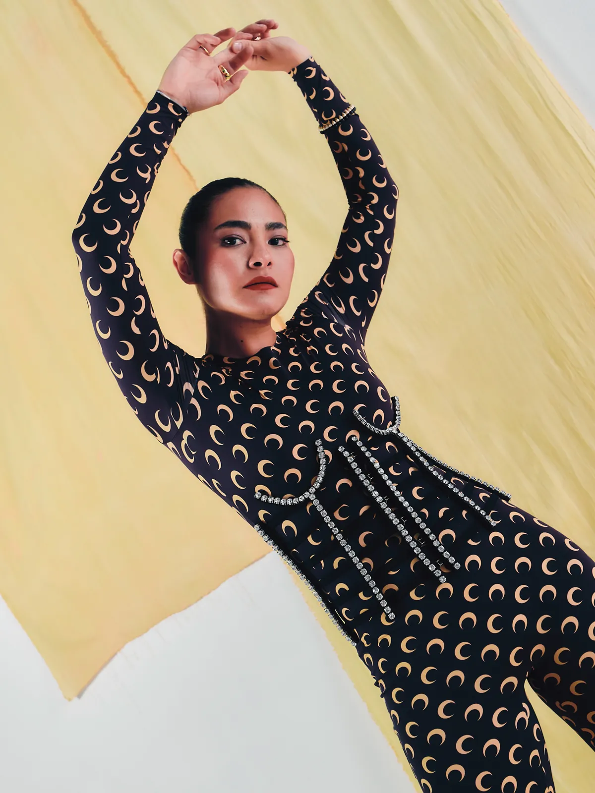 MABEL-CADENA-PORTADA-ELLE-MEXICO-NOVIEMBRE-2022-8.jpg