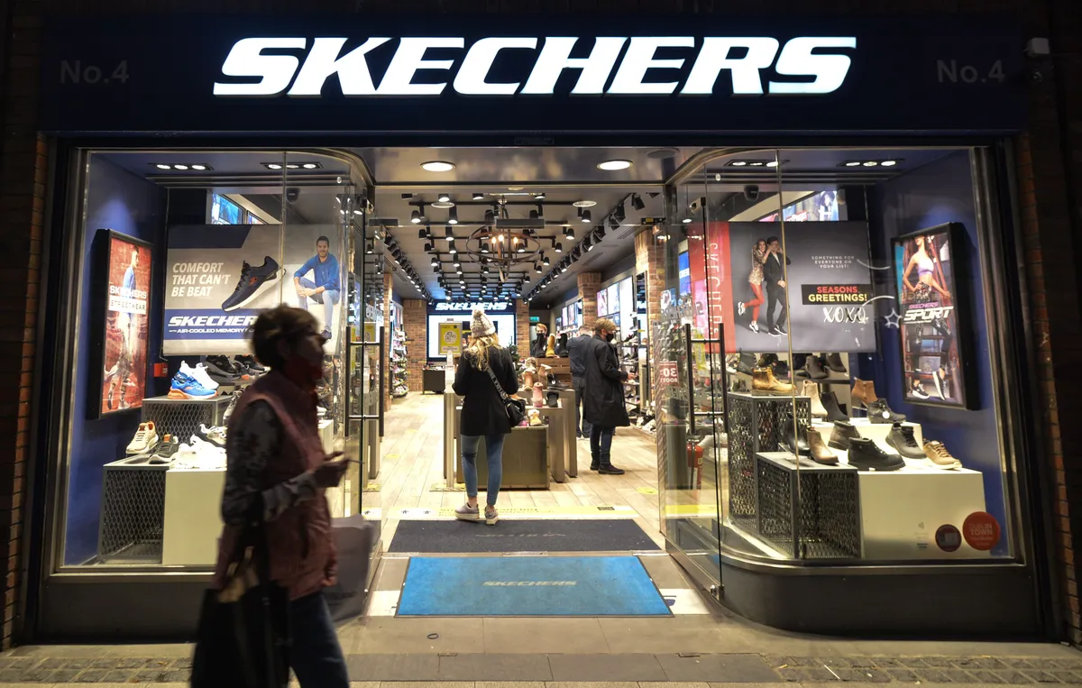 skechers kanye west