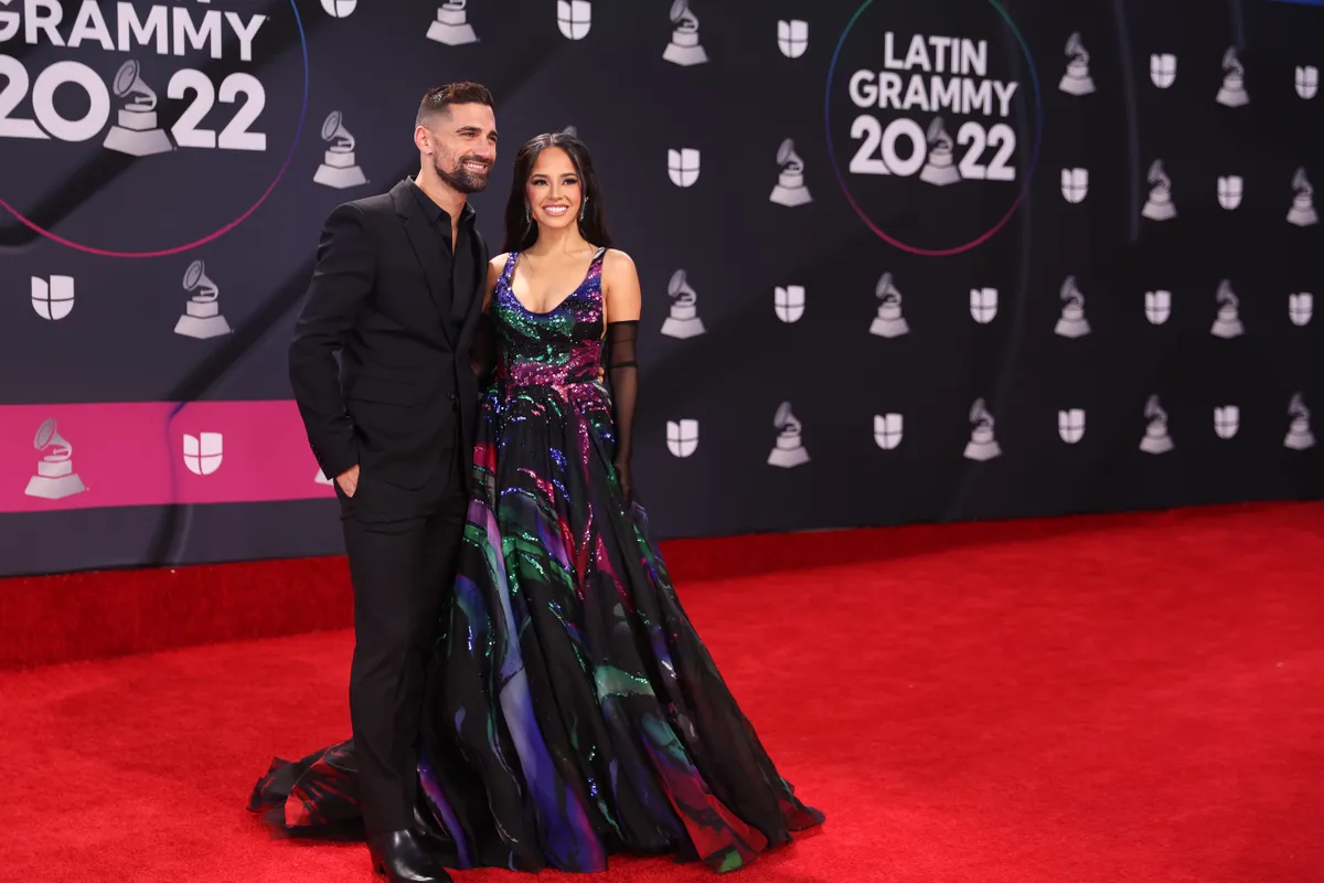 Becky y Sebastian Lletget
