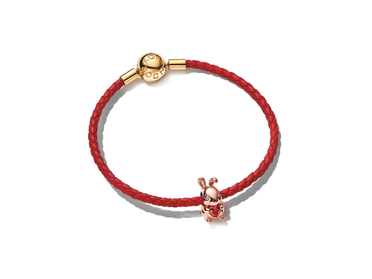 pandora charm conejo