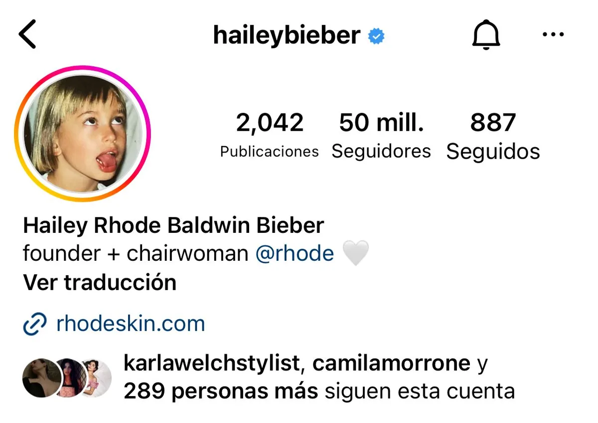 Hailey Bieber cuenta con 50 millones de followers en Instagram.