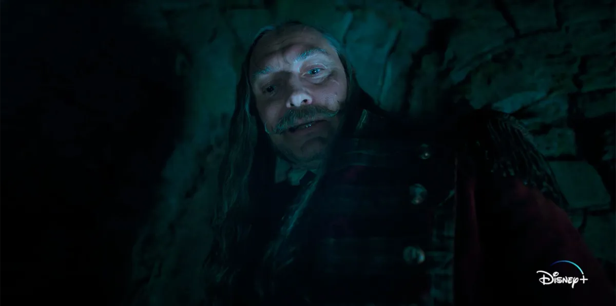 Jude Law da vida al Capitán Garfio.