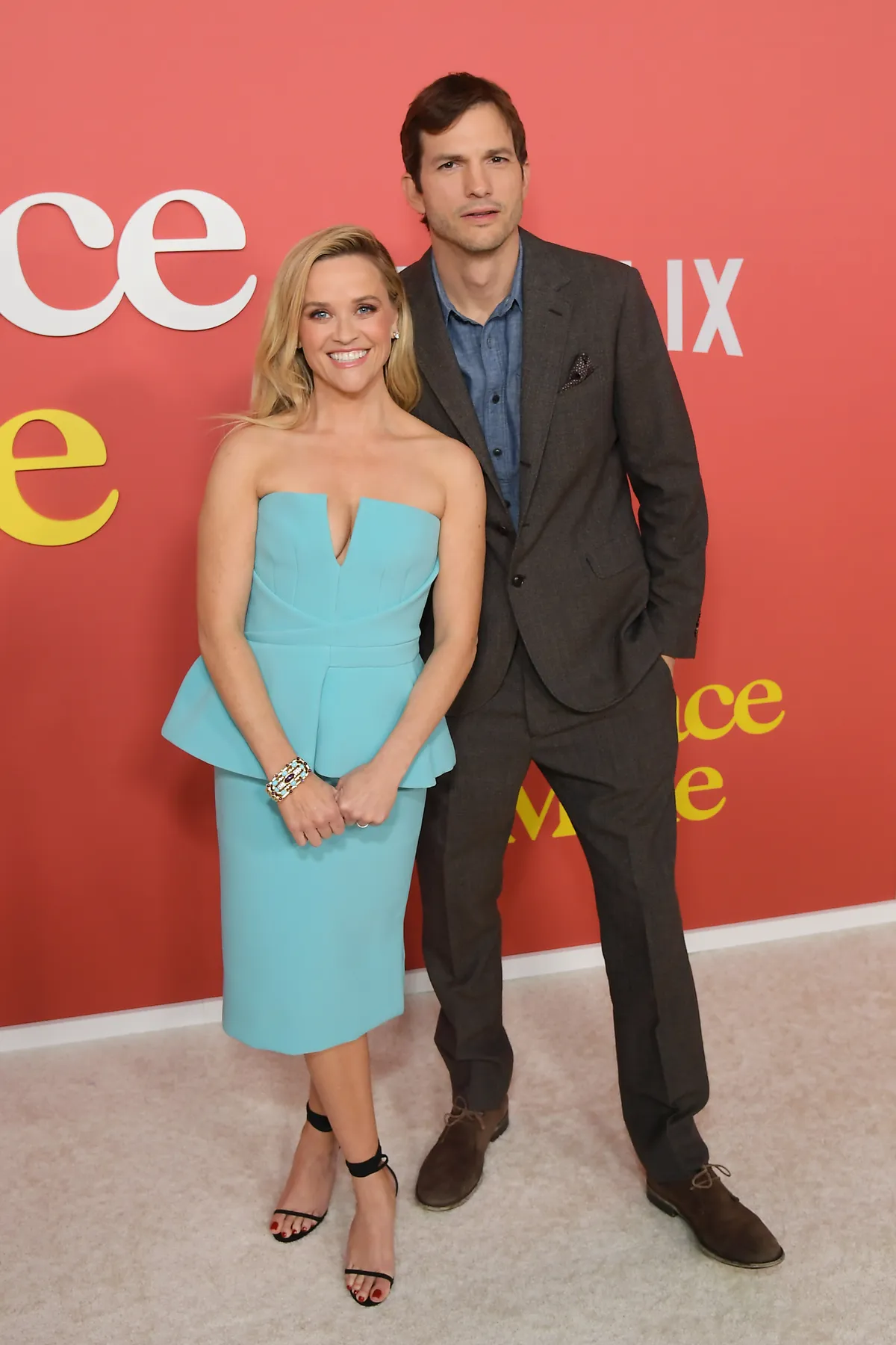 La explicación a las incómodas fotos de Reese Whiterspoon y Ashton Kutcher.