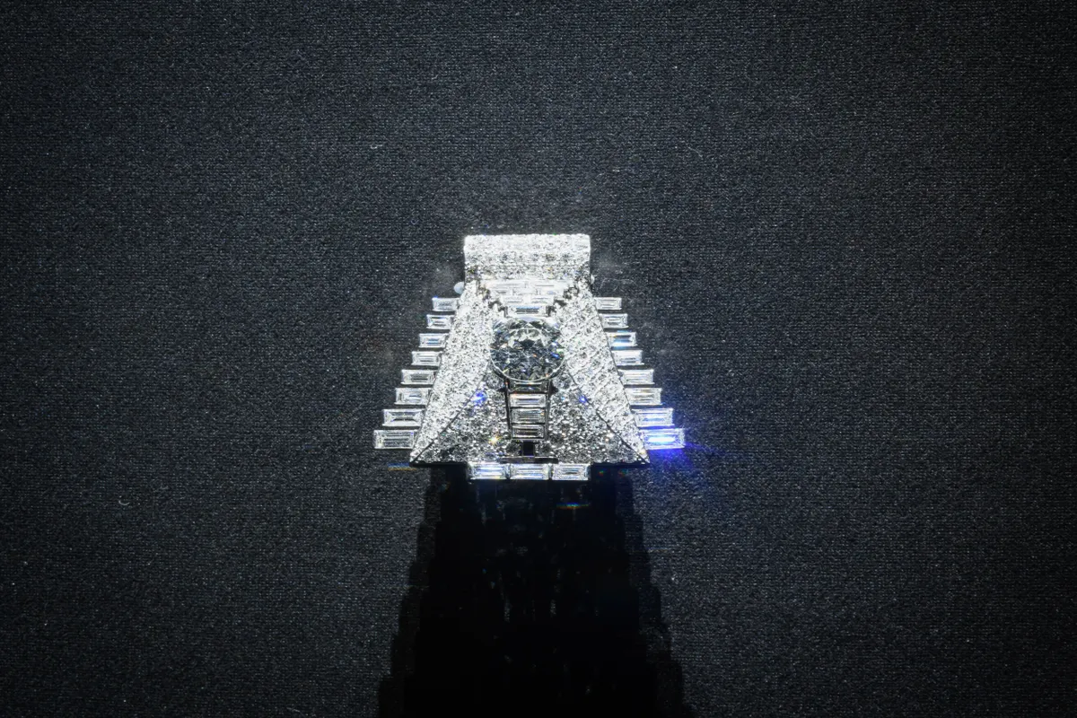 ​​“El diseño de Cartier: Un legado vivo” permite ver el alto nivel de ingeniería de las piezas de la Maison.