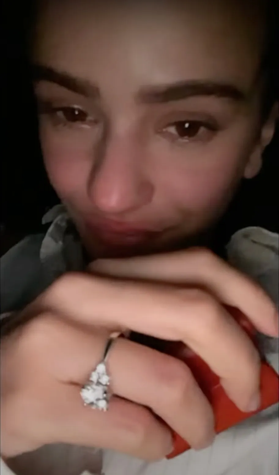 rosalia-anillo-compromiso.jpeg