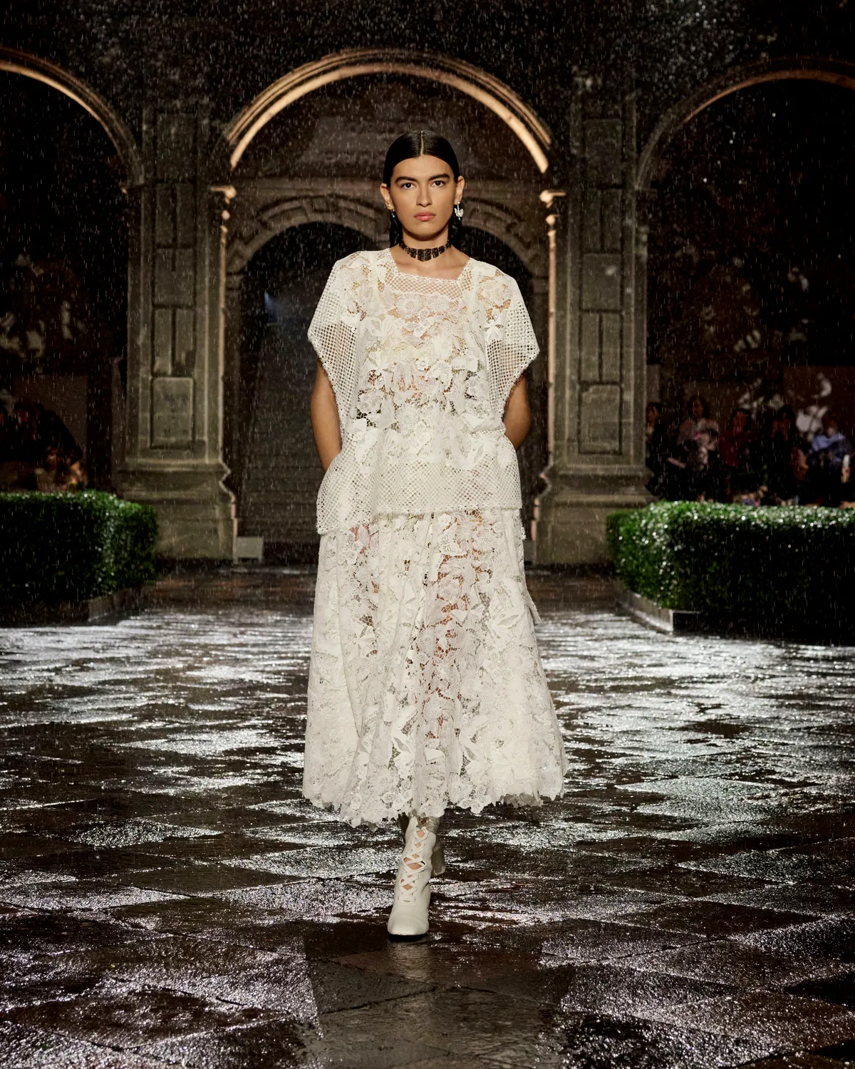 Las piezas presentaban guiños a Frida Kahlo, el traje charro y a las mariposas.