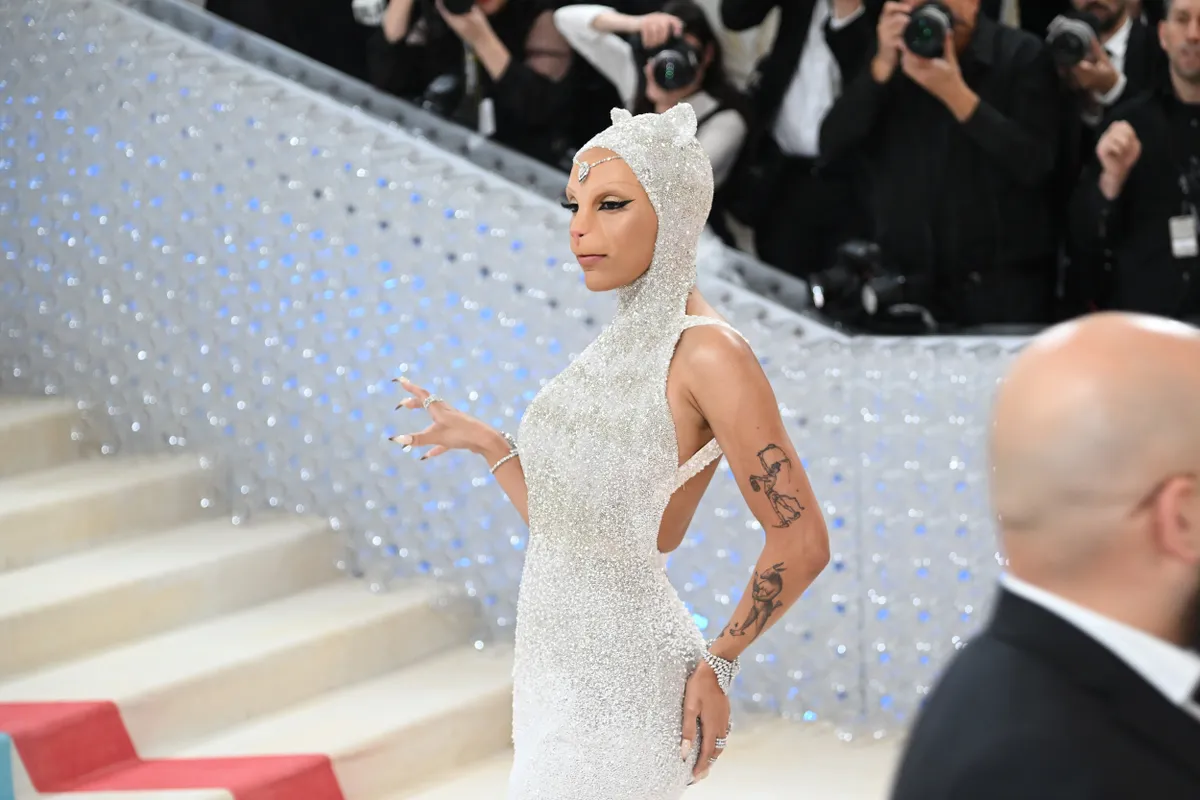 Doja Cat entendió la temática de la Met Gala 2023.