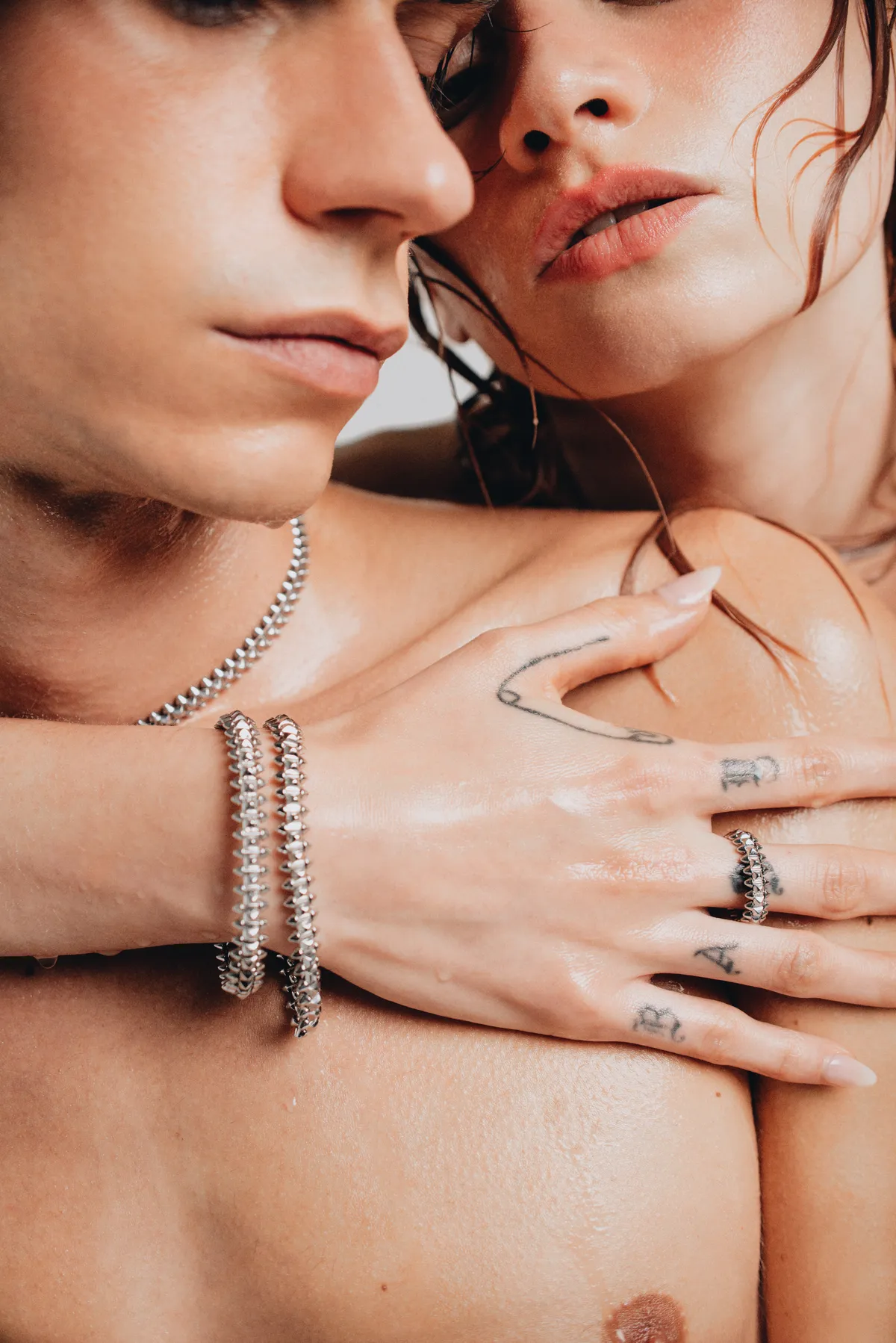 Cartier Clash por ELLE México