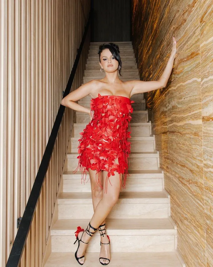 Selena Gomez eligió un look súper sexy para su fiesta de cumpleaños 31.