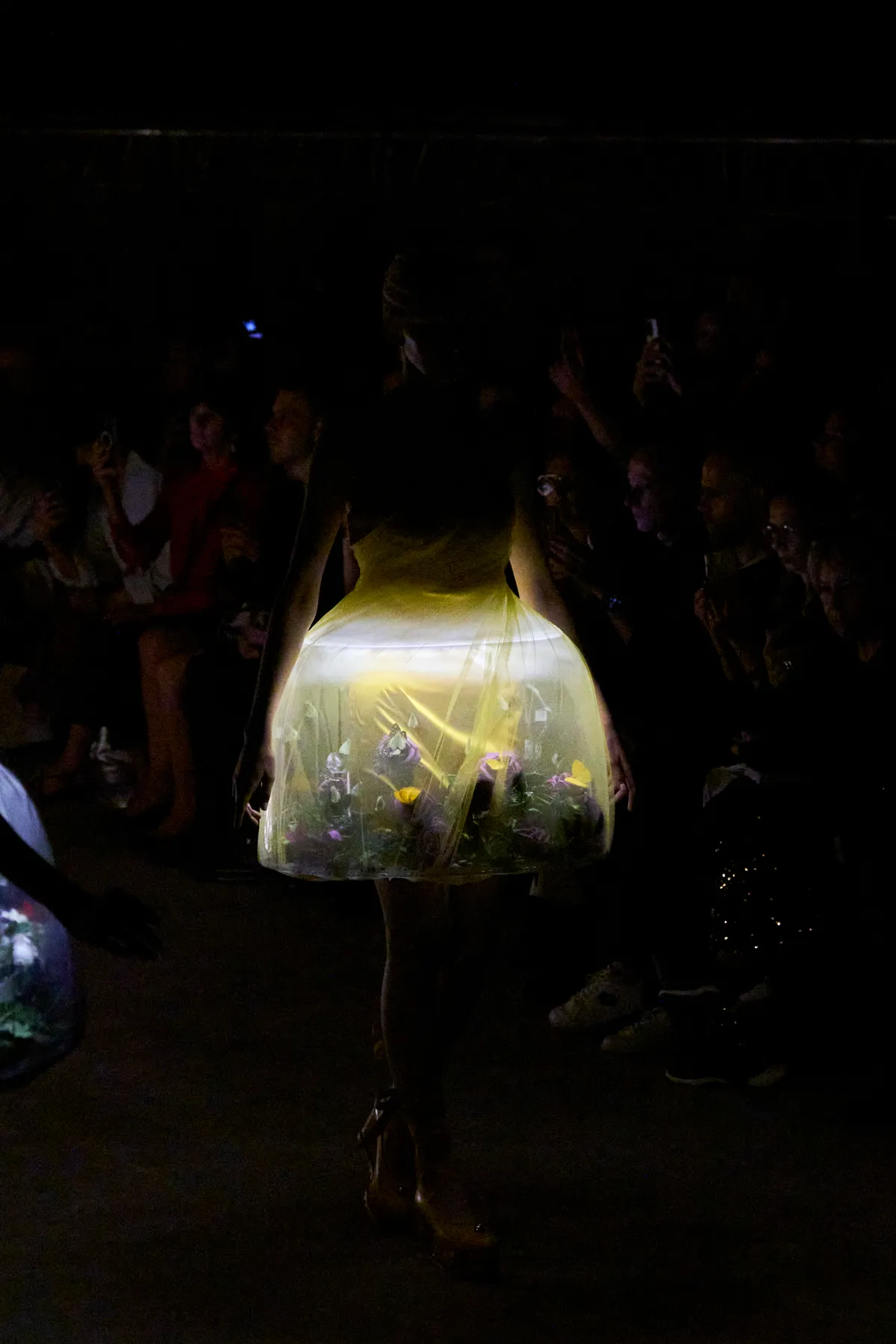 Los vestidos terrarios de Undercover fueron la sensación de Fashion Week.