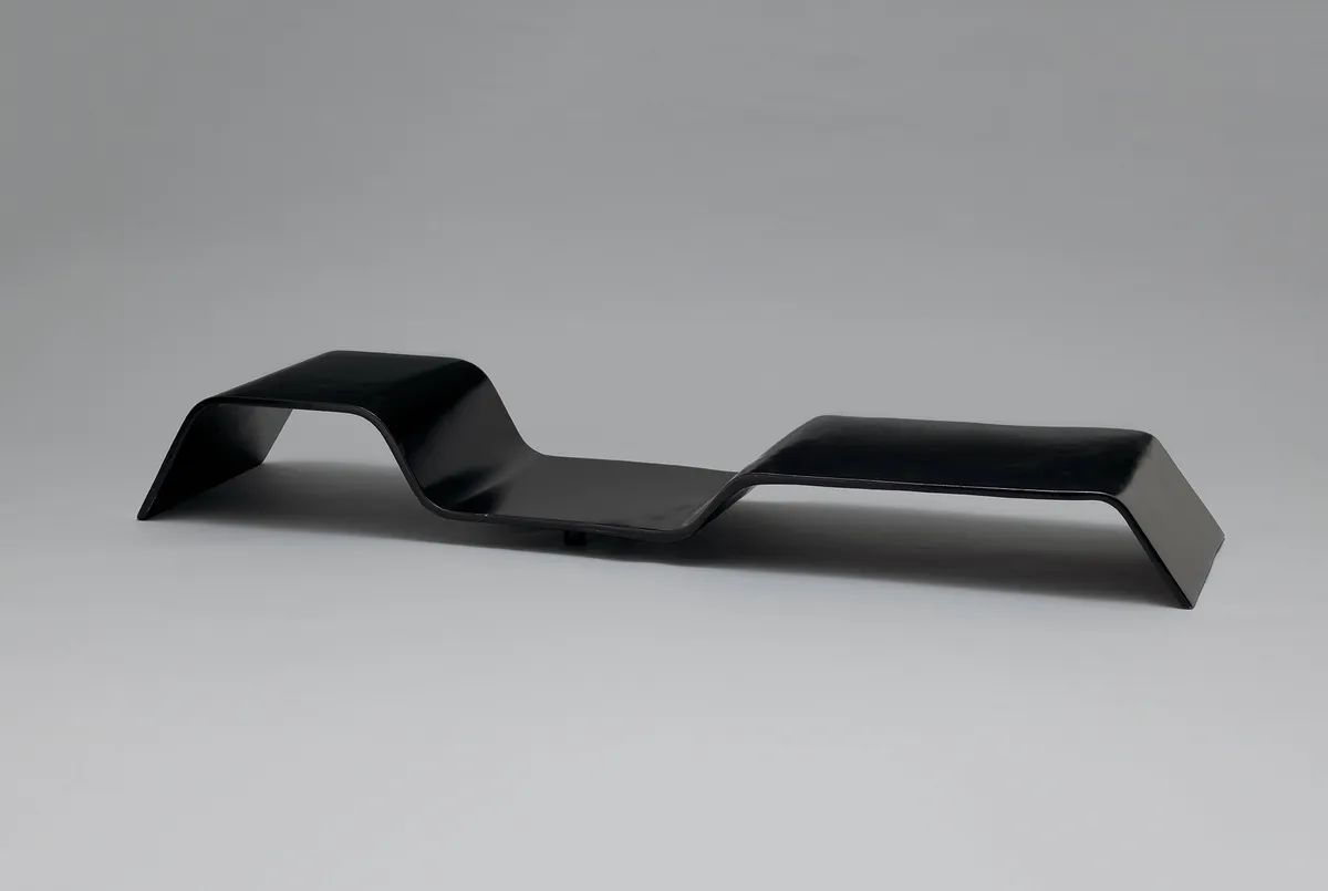 Oscar Niemeyer. Mesa baja "Modulo"