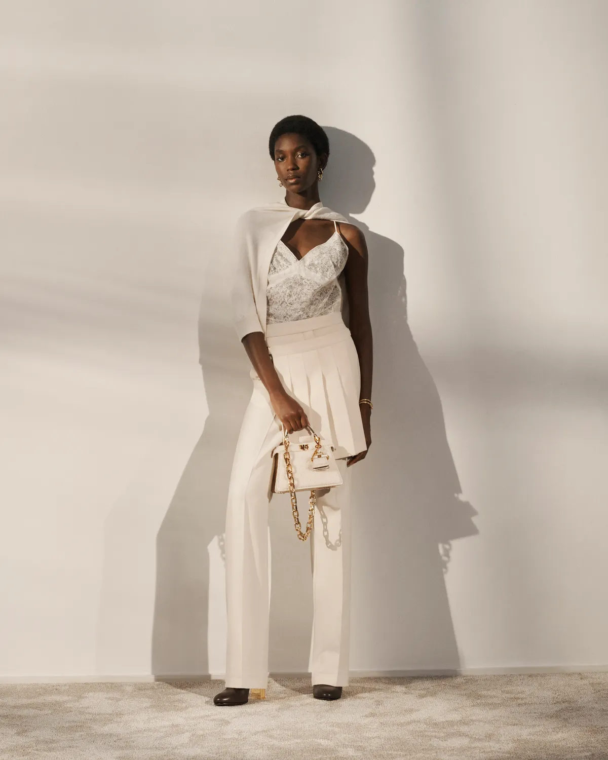 01_FENDI Peekaboo Shearling Interlace Capsule_Digital Shooting Images.jpg
