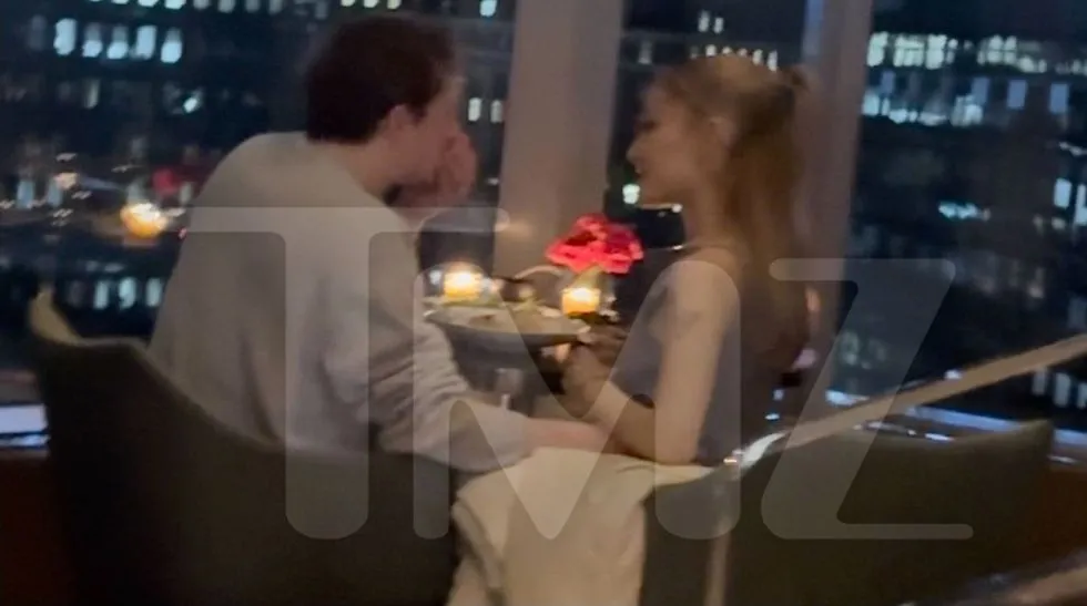 ariana-grande-ethan-slater-2.jpeg