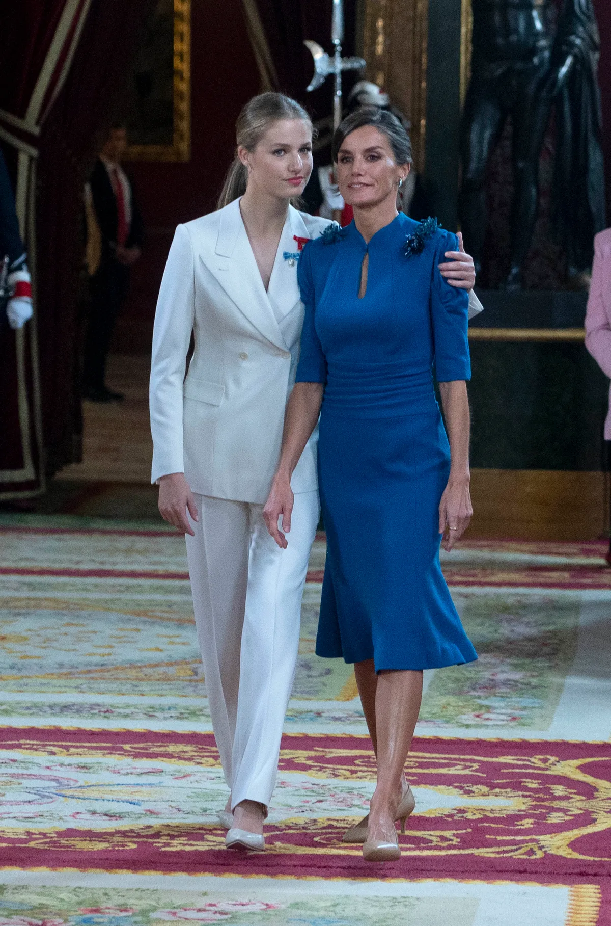 La princesa Leonor y la reina Letizia de España.