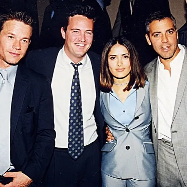 Mark Wahlberg, Matthew Perry, Salma Hayek y George Clooney.