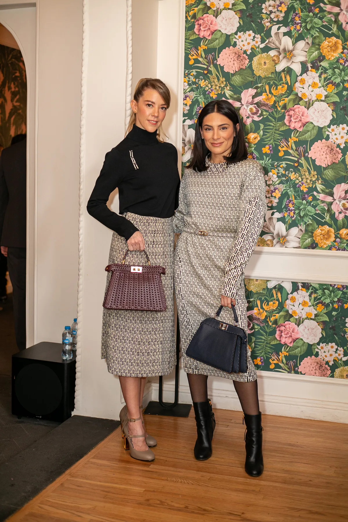 Celebs mexicanas apuestan por el bolso icónico de Fendi: Peekabo