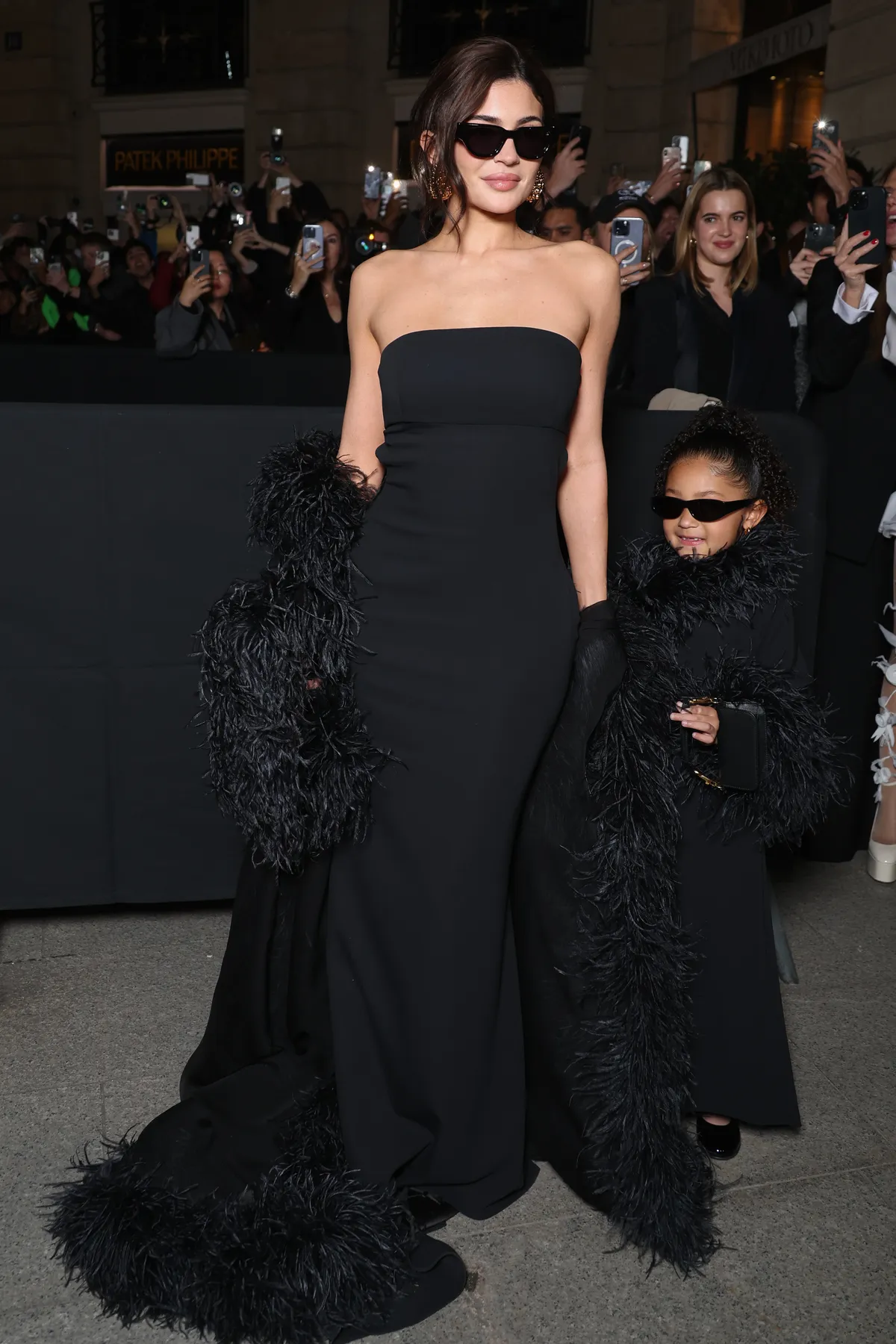 Kylie Jenner imita el estilo de Stormi en el desfile de Valentino. 