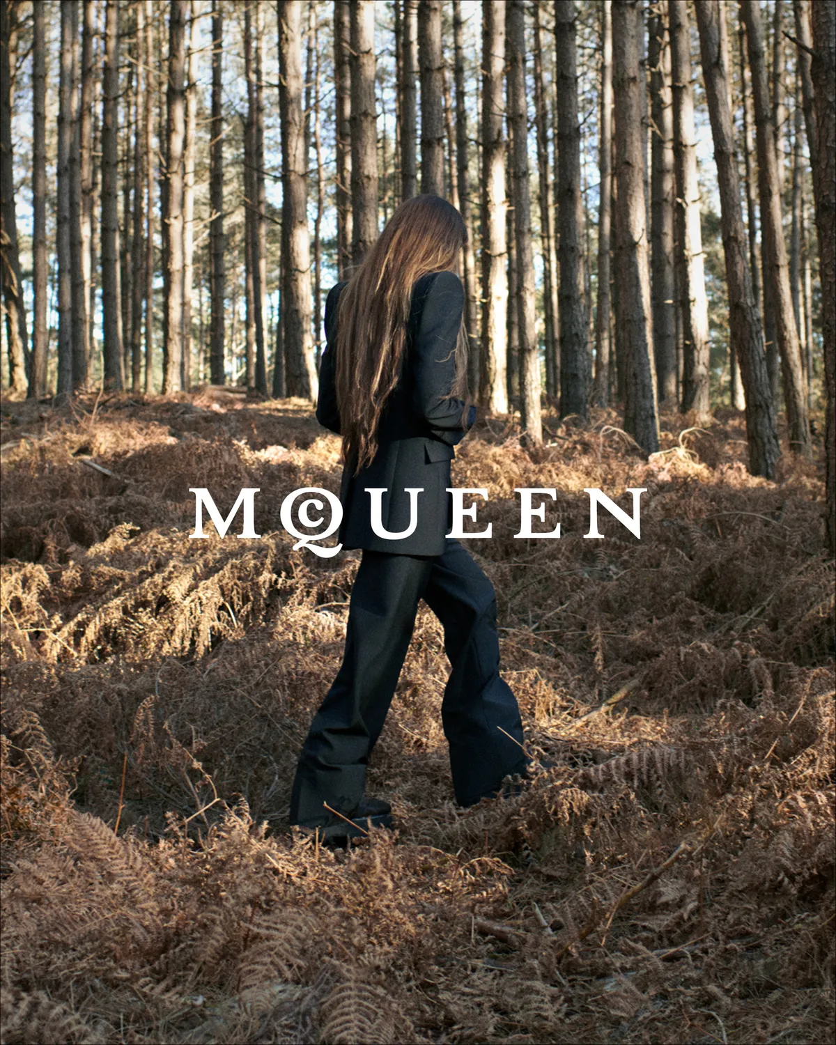 adios-alexander-hola-mcqueen-la-marca-britanica-presenta-nuevo-logo-y-nombre...jpg