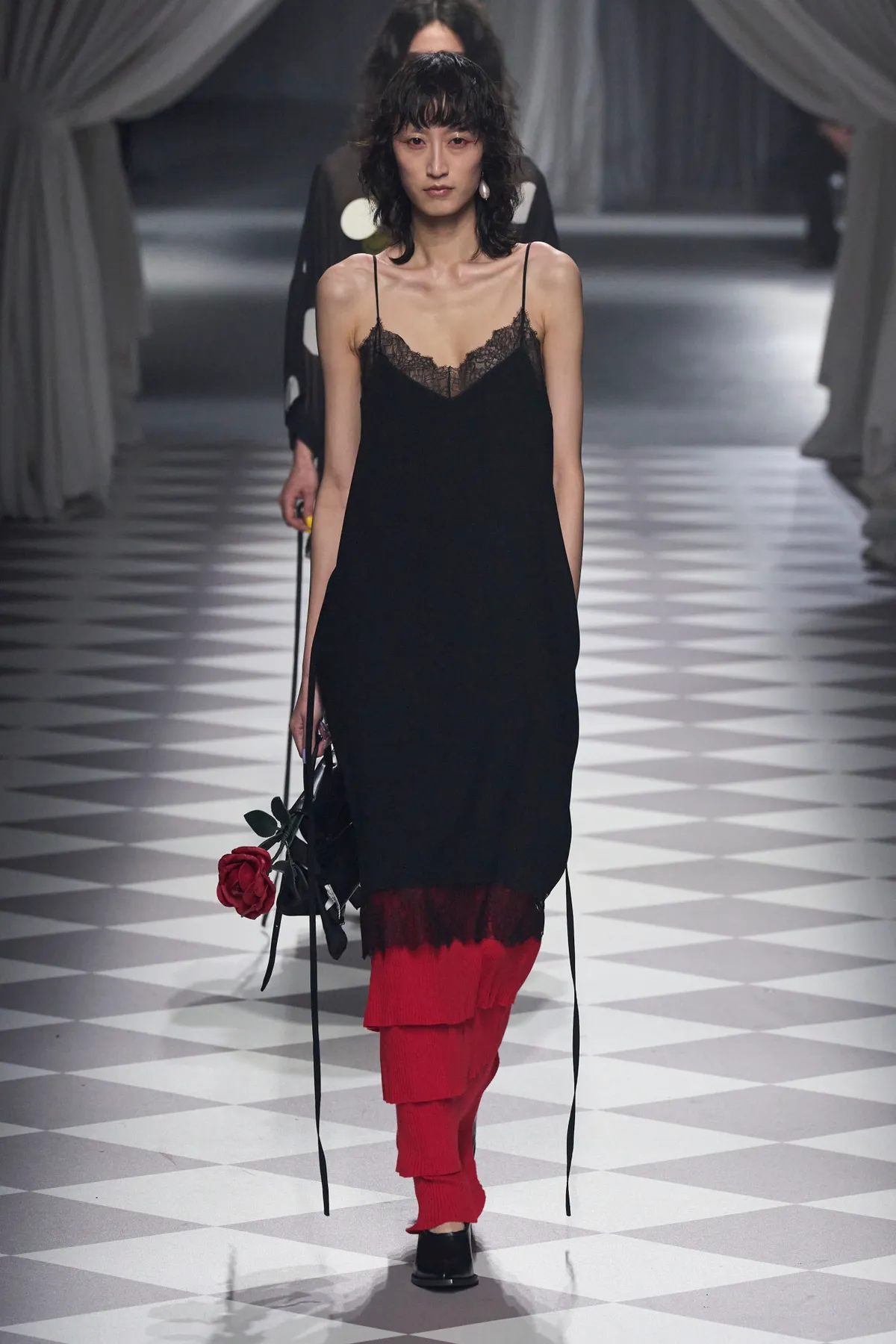 Moschino F24 026.jpg
