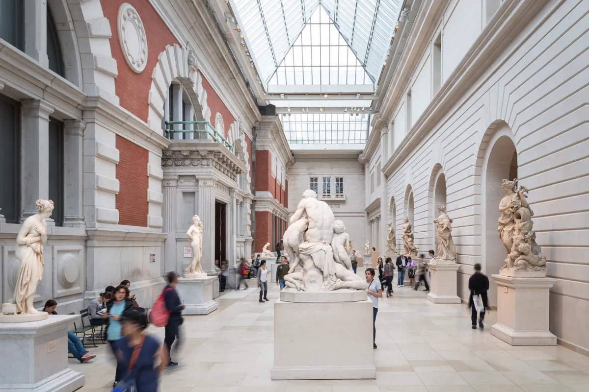 themetfifthavecarrollandmiltonpetrieeuropeansculpture-copybrettbeyer-courtesyofthemet.jpg