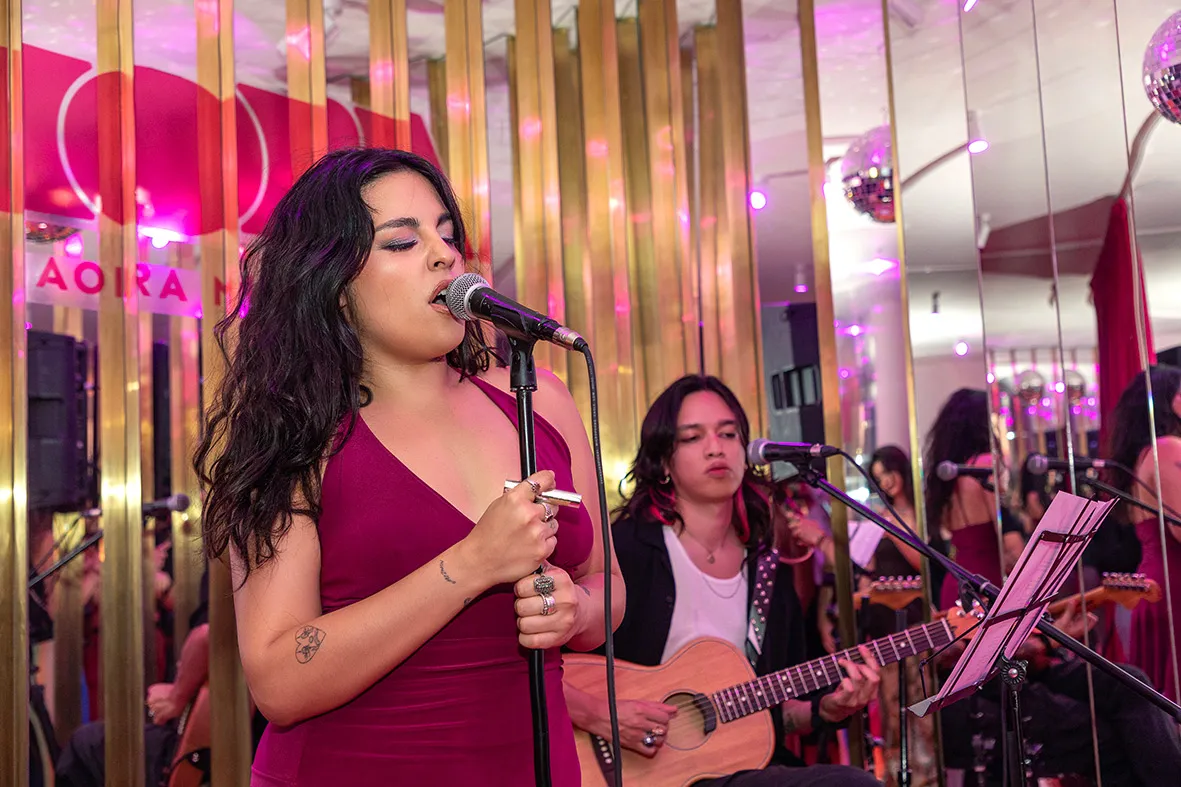 CDMX-Aora-Girl-Ultra-DPG_0617.jpg