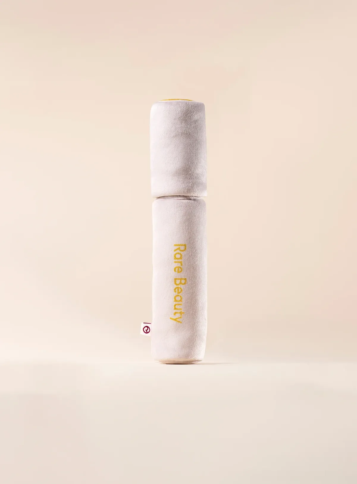 Rare Beauty lanza peluches para perritos