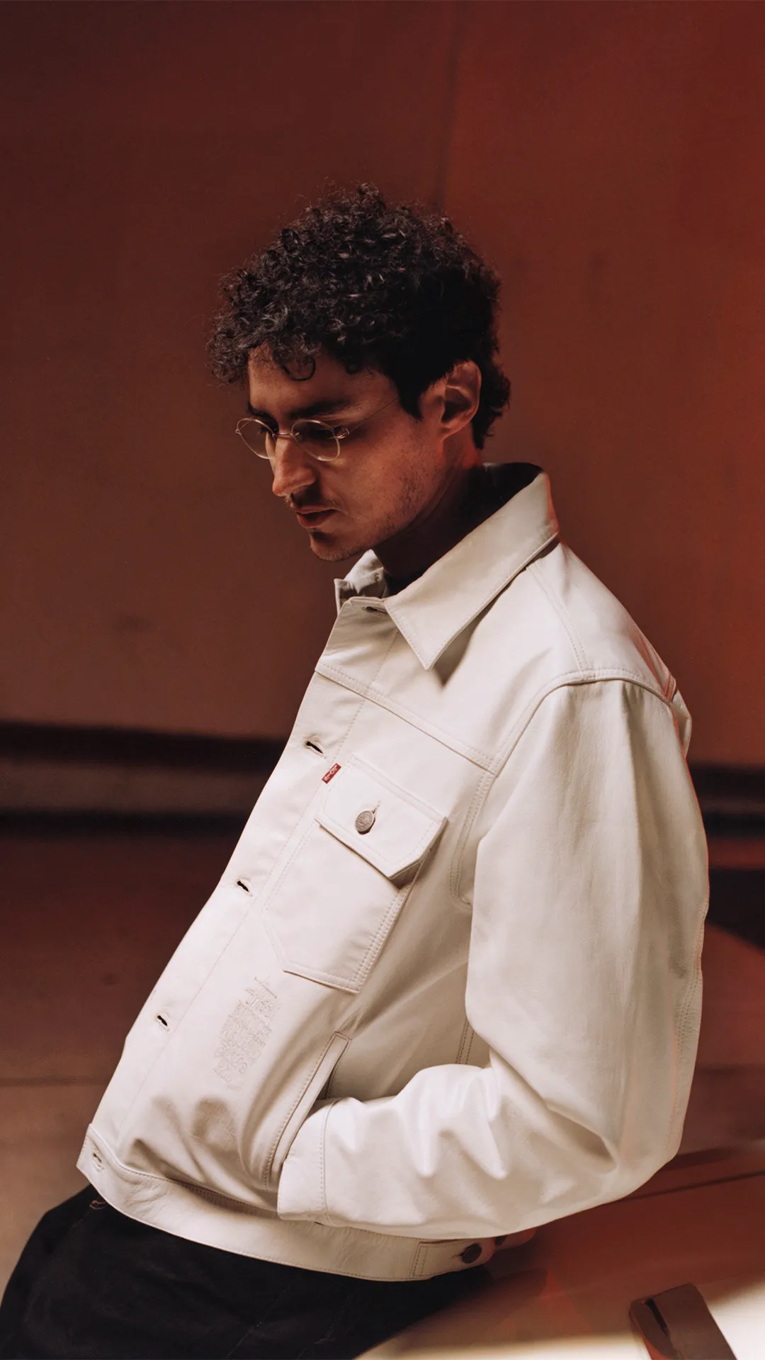 Stüssy y Levi's crean cuatro piezas que elevarán tus looks de 0 a 100