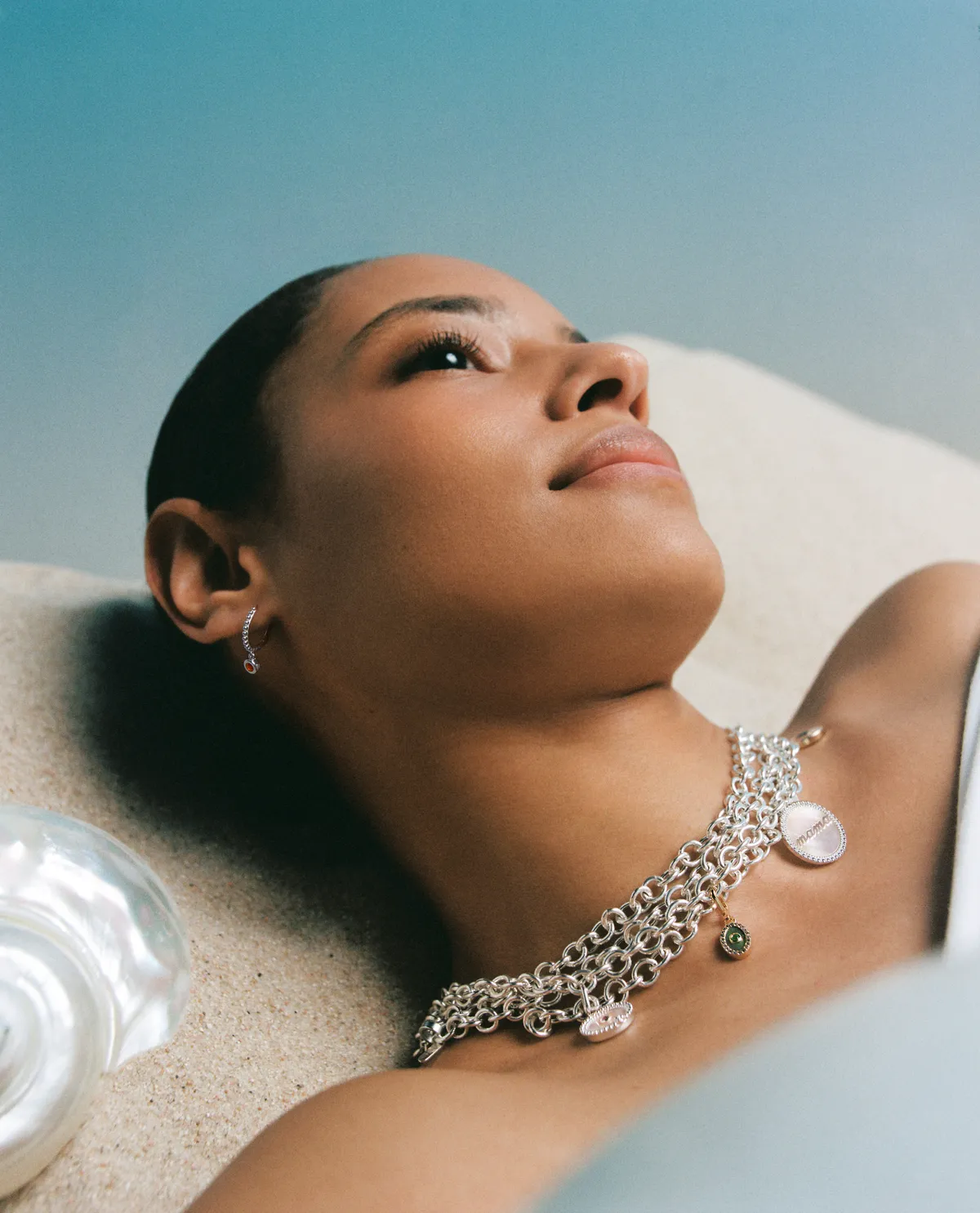 TOUS_MOTHER OF PEARL_IMAGE09.jpg