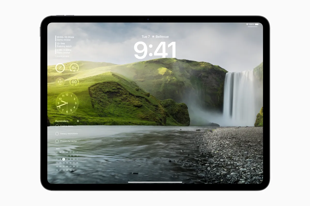 Apple-iPad-Pro-iPadOS-17-Lock-Screen-240507.jpg