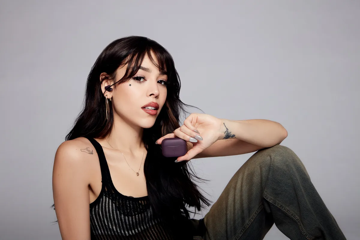 Danna Paola es la nueva embajadora de una marca mexicana de gadgets