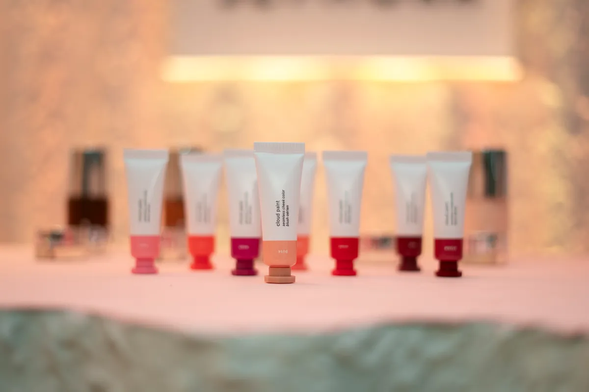 El equipo Glossier nos habla sobre su llegada a México y lo que debemos esperar