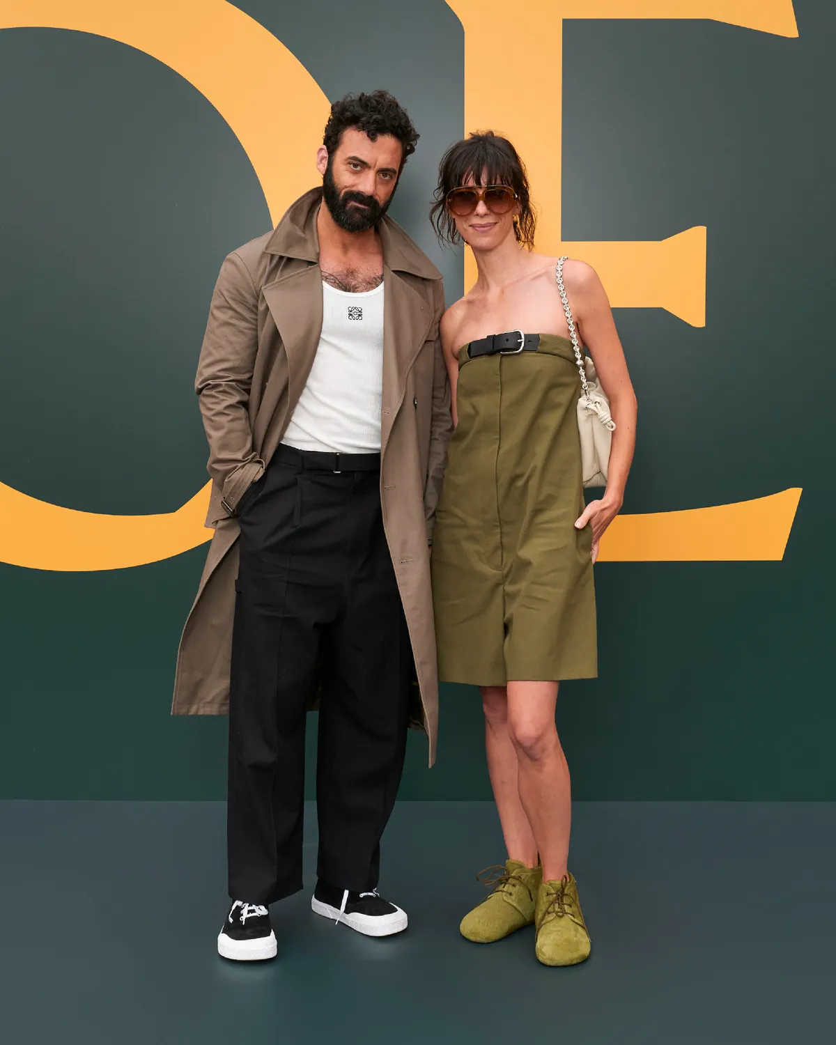 Morgan Spector y Rebecca Hall / Loewe SS25