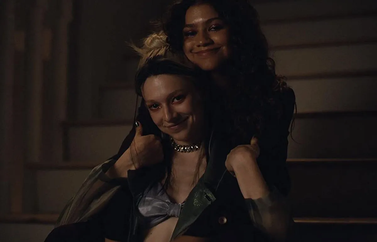 Zendaya y Hunter Schafer en Euphoria.