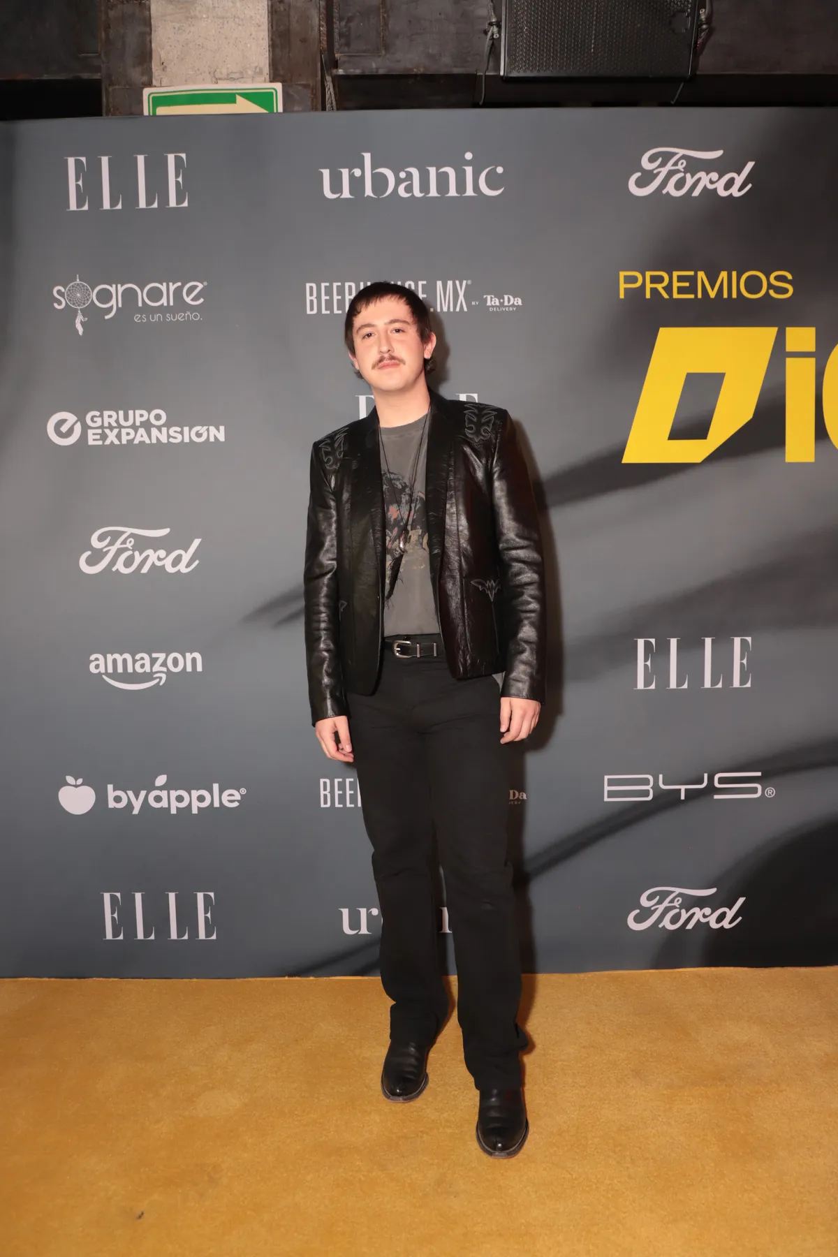 La yellow carpet de los premios DigitELLE estuvo llena de looks de impacto