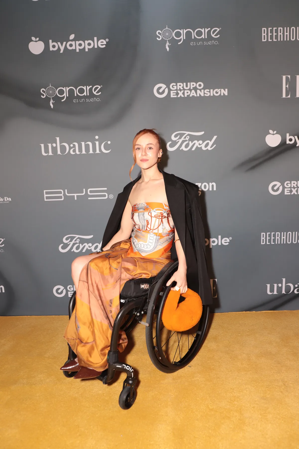 La yellow carpet de los premios DigitELLE estuvo llena de looks de impacto