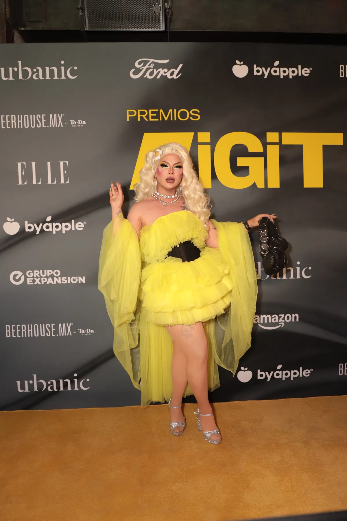 La yellow carpet de los premios DigitELLE estuvo llena de looks de impacto